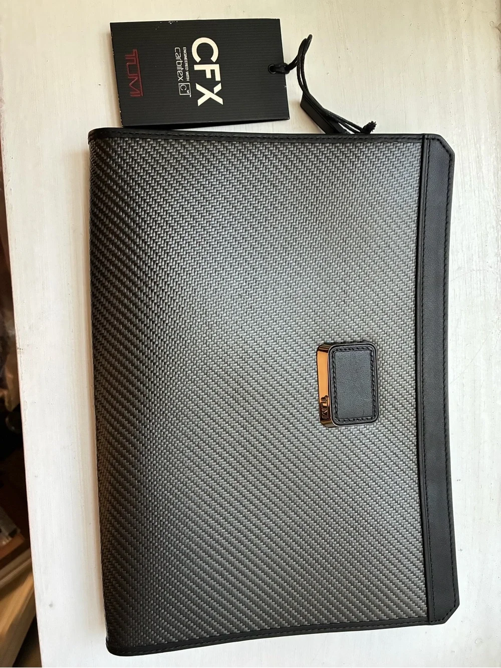 NWT TUMI CFX Sebring Carbon Fiber Tablet Cover Case 035600CB Rare